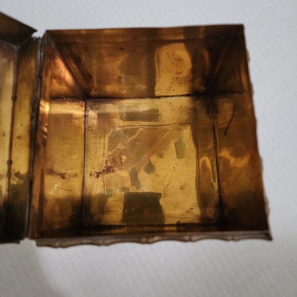 Unmarked Metal Trinket Box with attached Lid 5"x 5" x 5" - Picture 10 of 13
